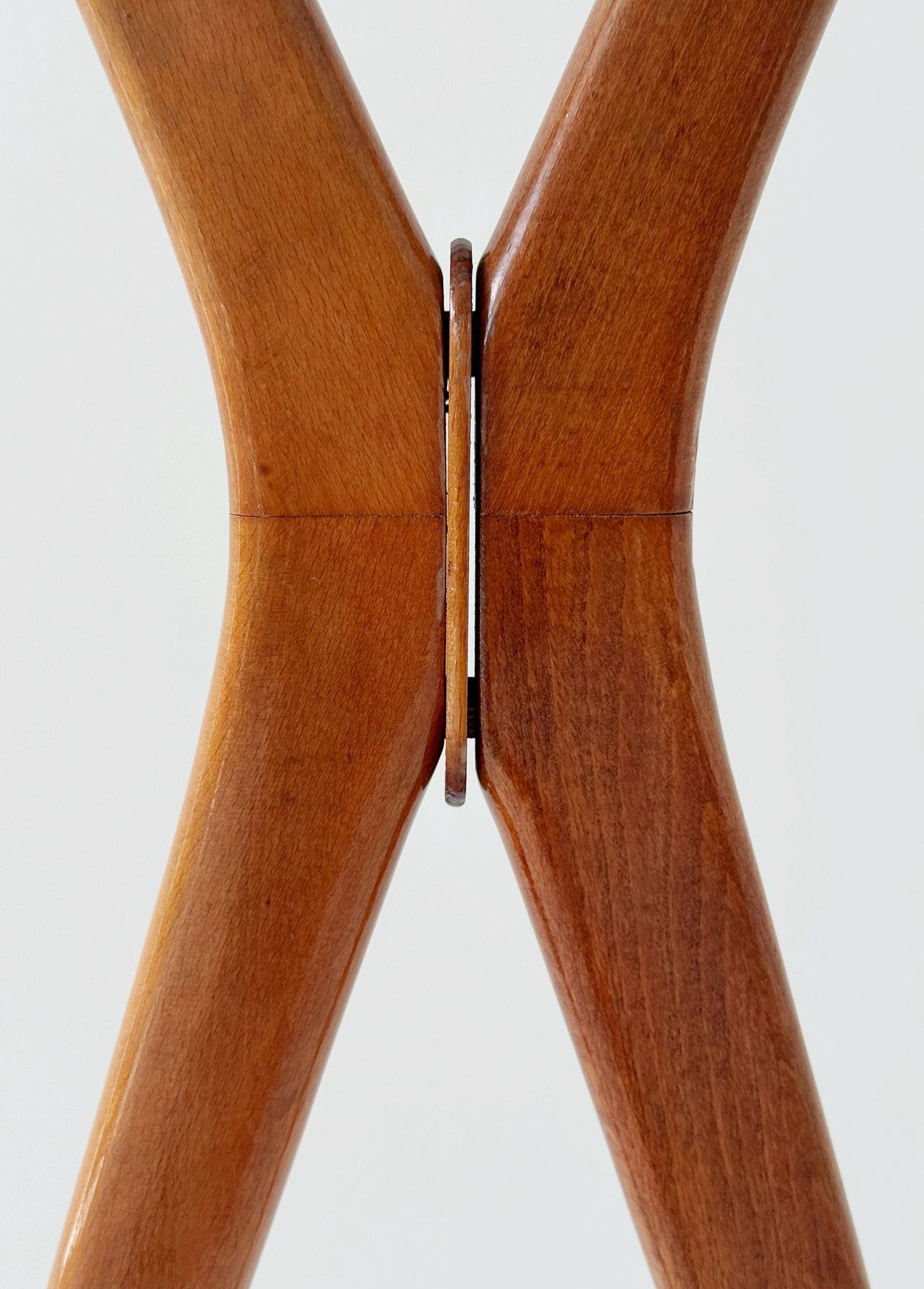1950s valet stand designed by Ico Parisi for Fratelli Reguitti