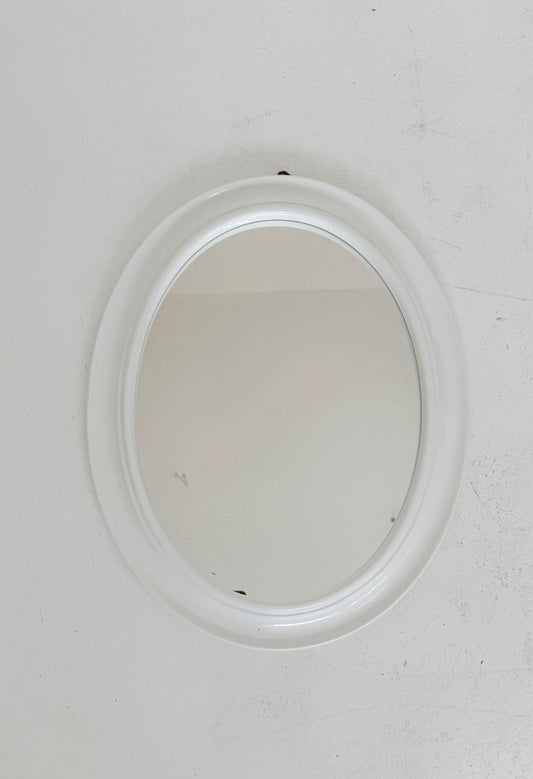 Specchio ovale in ceramica bianca, Italia, anni ’70