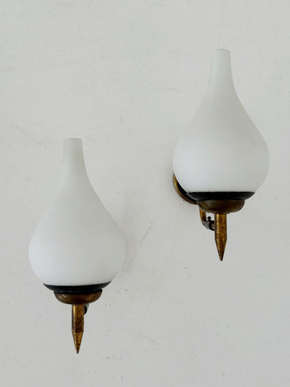 A pair of 1950s/1960s wall lamps