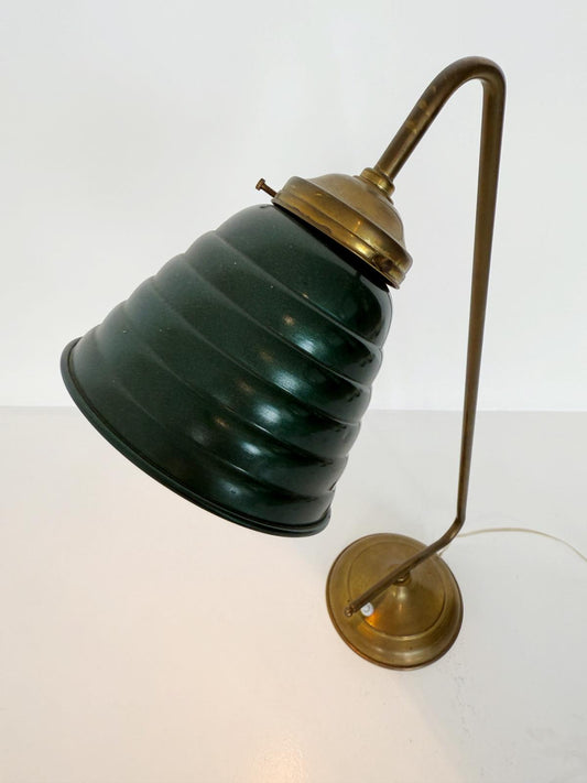 Lampada da tavolo verde e ottone