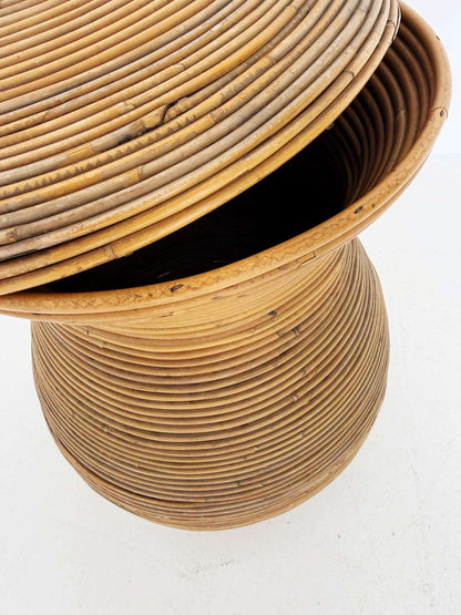 Rattan container with lid, second half of the 20th century.