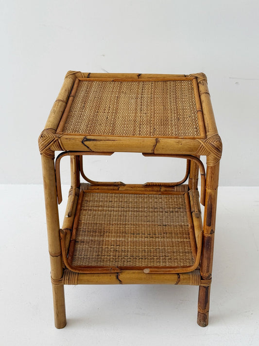 tavolino in bambù e rattan