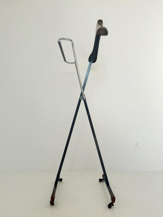 Servomuto vintage con struttura in metallo e legno – anni '70