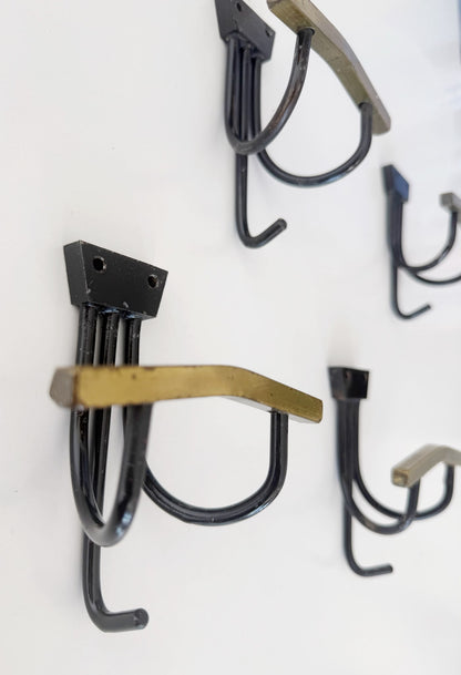 Set di 4 appendini da parete in metallo e ottone – Anni '60