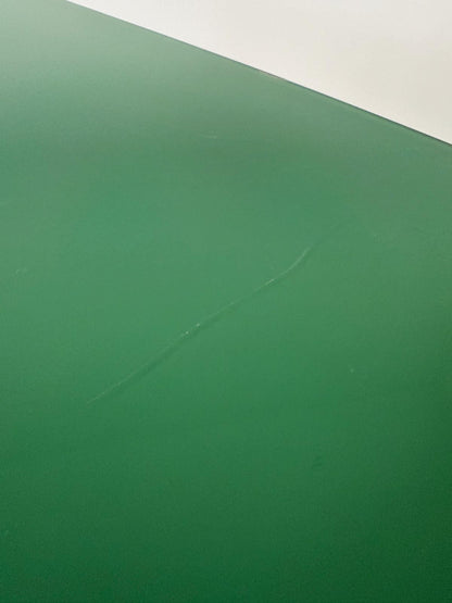 Tavolo con piano verde