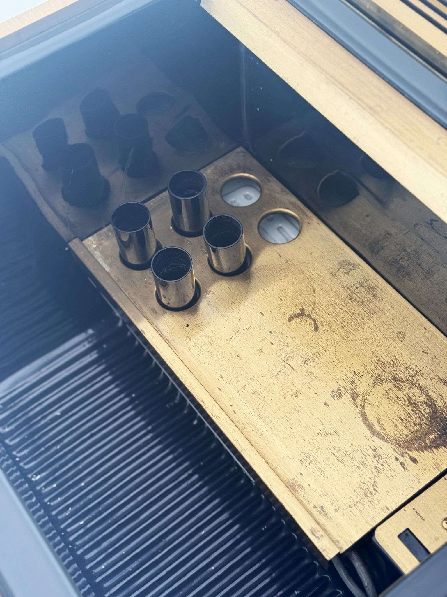 Fridge-bar dm2