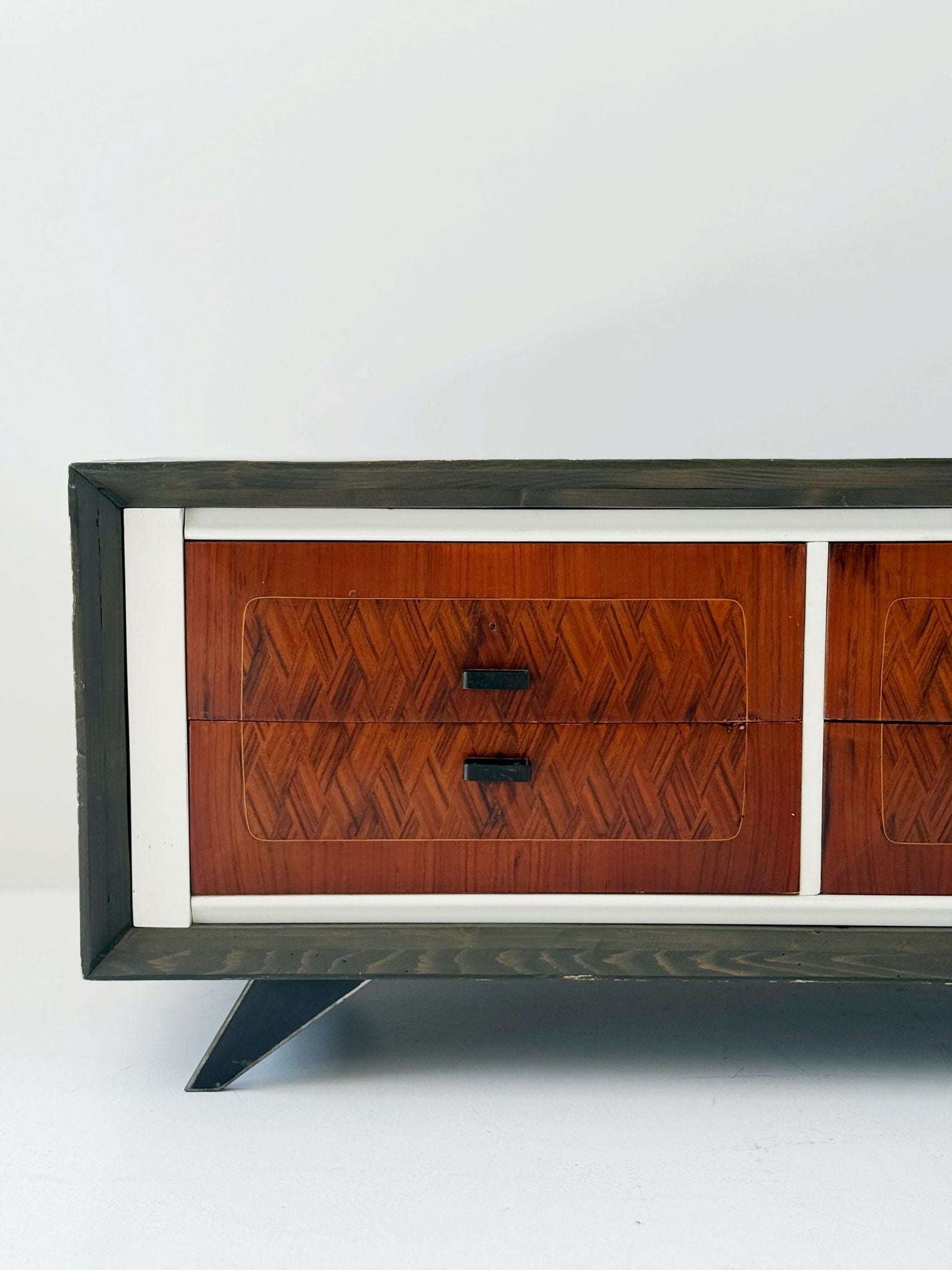 1960s-1970s wooden sideboard – Mid-Century style