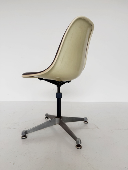 Swivel office chair, Italy, 1960s