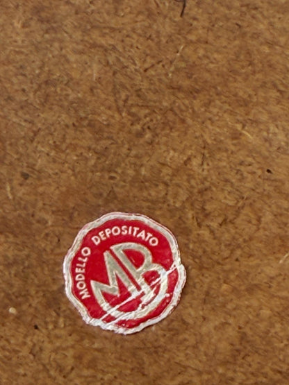 Vassoio in metallo dorato e vetro bordeaux, anni ’50-’60
