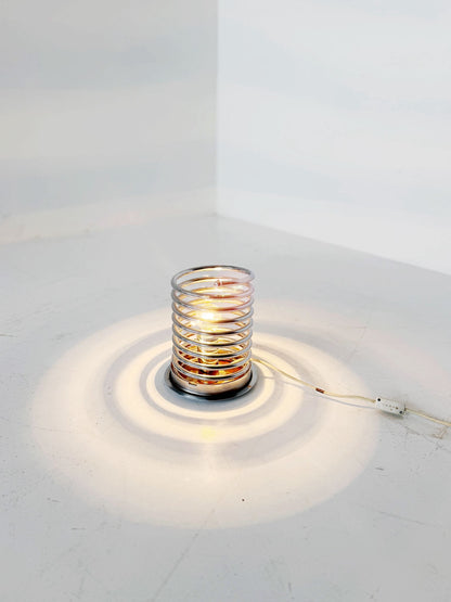 Lampada da tavolo (o da appoggio) dal forte carattere space-age