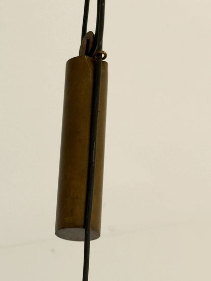 Lampadario a carrucola anni ’60/’70 in metallo verniciato avorio
