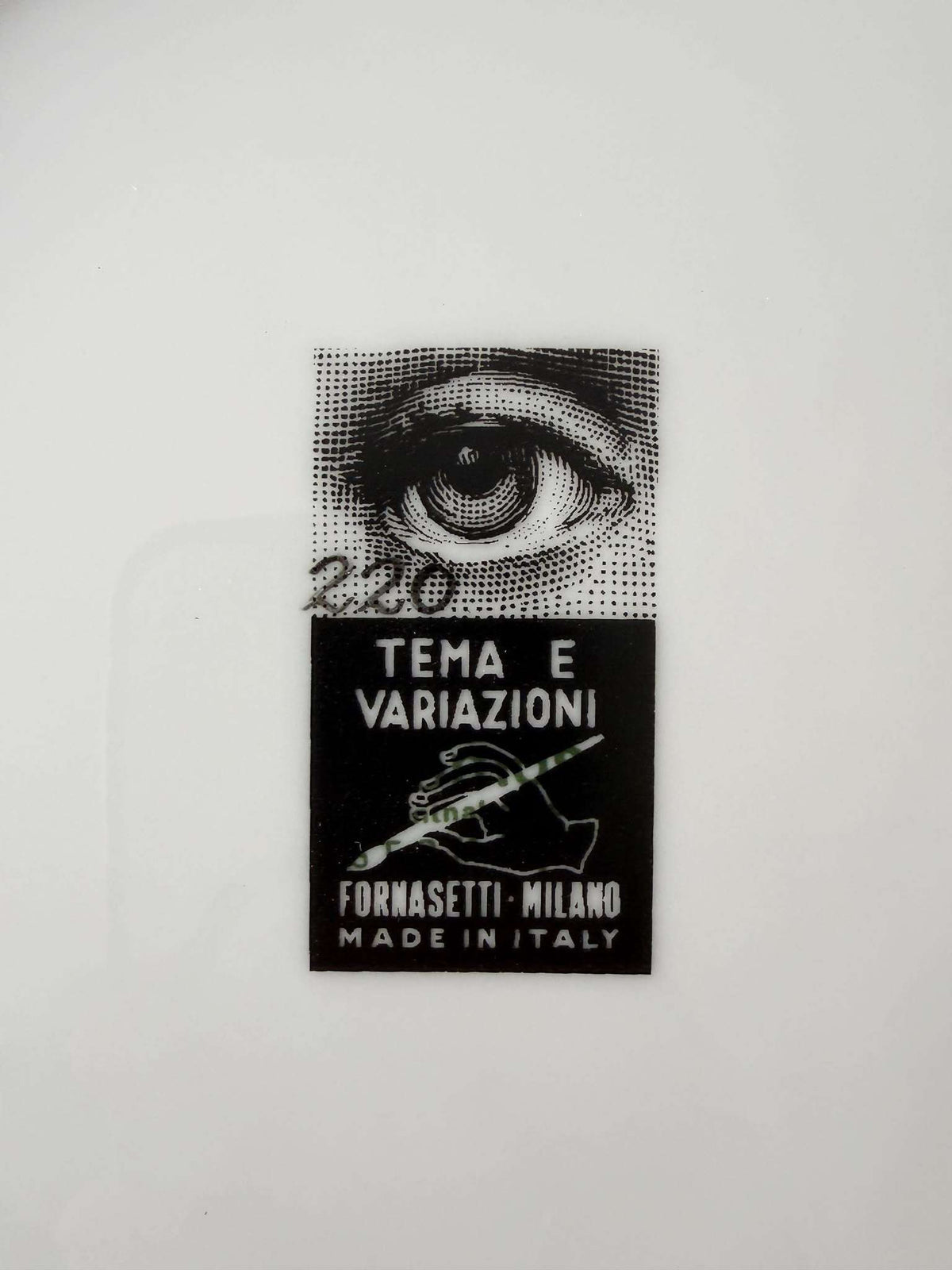 Piero Fornasetti, “Tema e Variazioni” plate no. 220