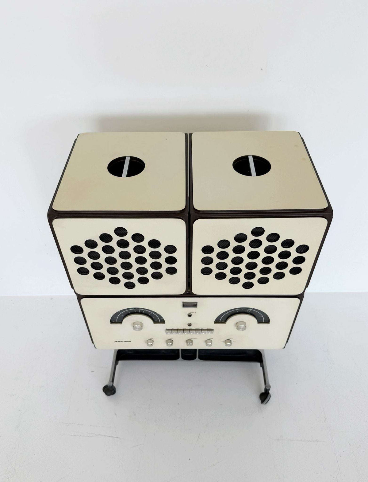 Brionvega RR 126 FO/ST 2 – Stereo radio-phonograph with original trolley