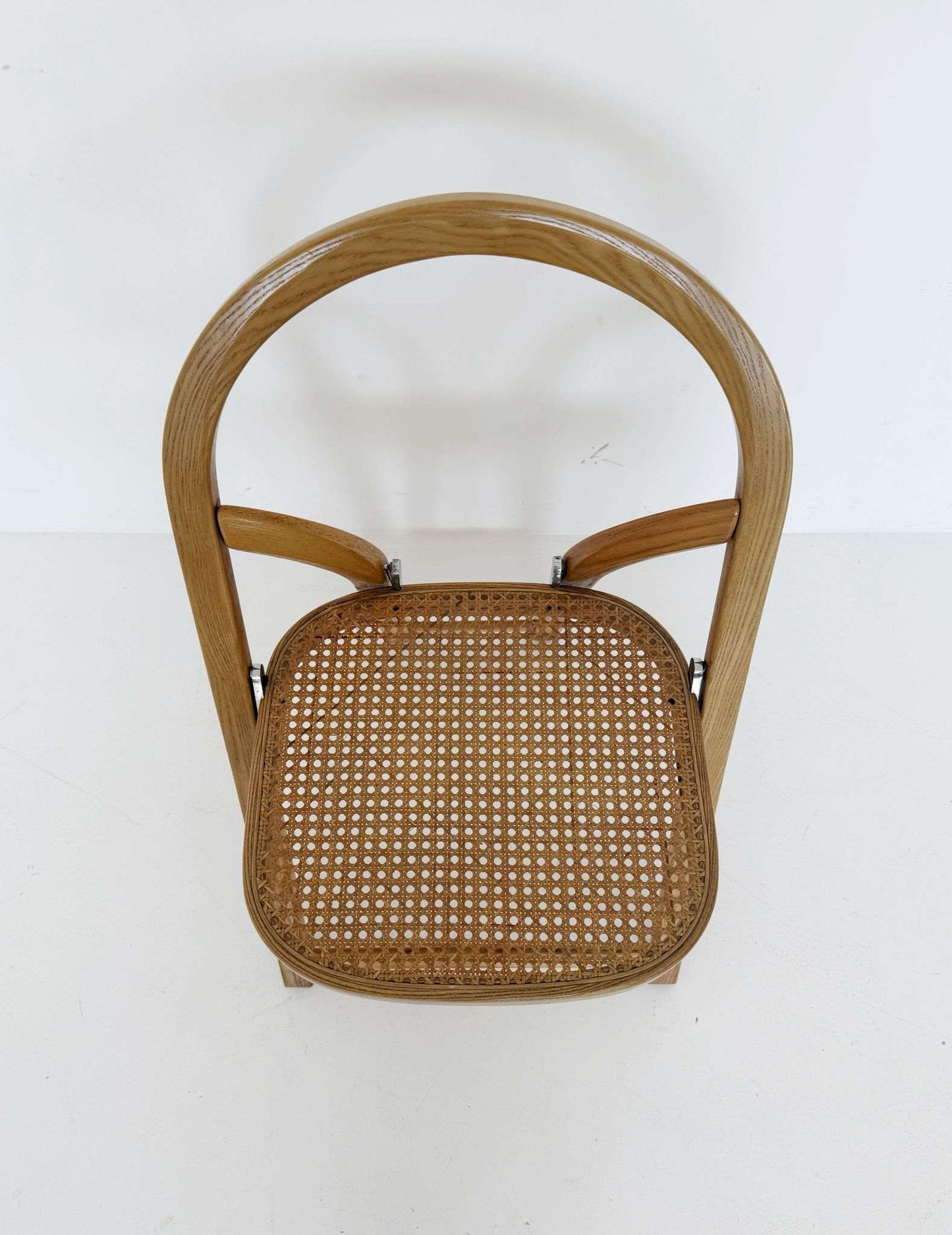 1960s folding wooden chair with Vienna straw seat – Made in Italy