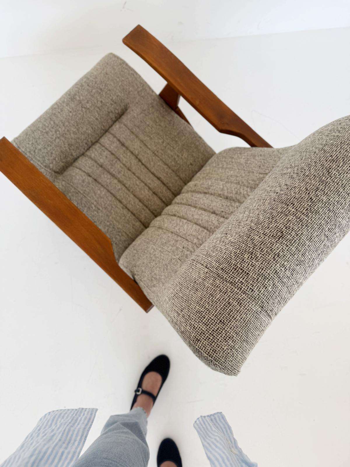 Reclining armchair in wood and fabric – 1960s