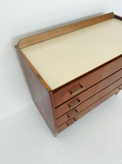Cassettiera in legno con piano in laminato