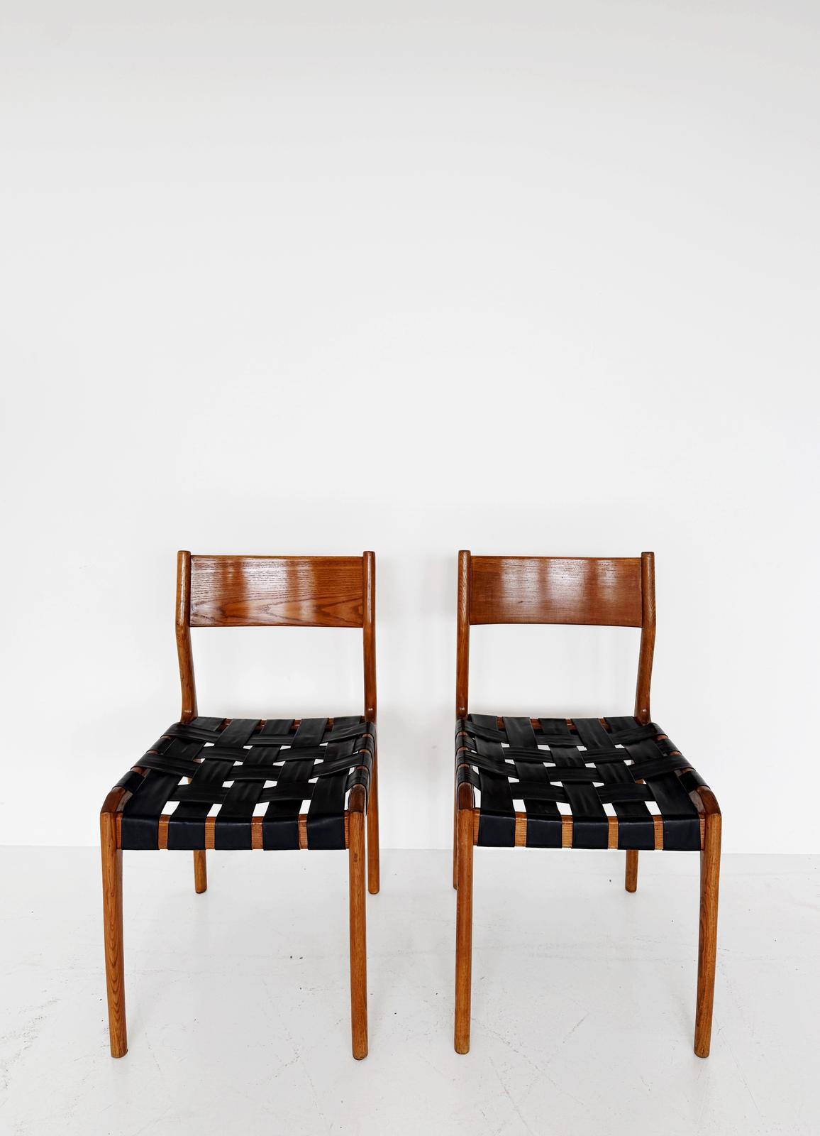 Coppia di sedie – modello 993, attribuite a Studio Tipi per Montina