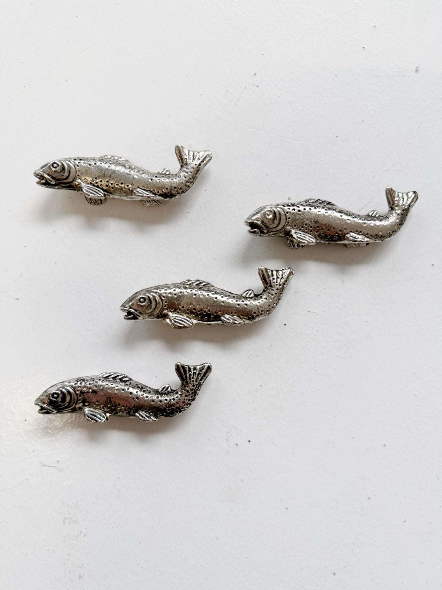 Set of 4 Silver-Plated Metal Fish-Shaped Cutlery Rests (Vintage)