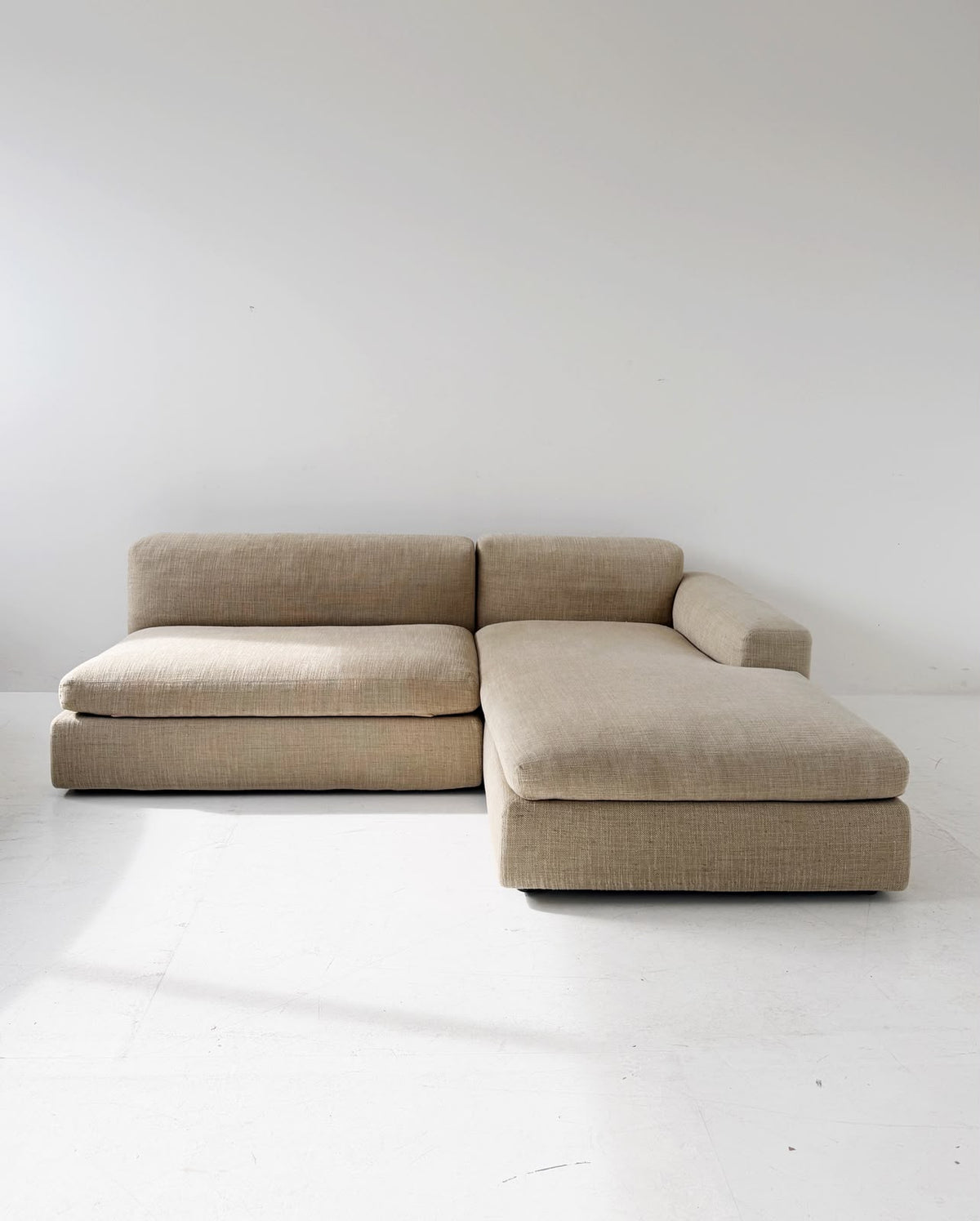 Dunei model sofa, designed by Carlo Colombo for Poliform
