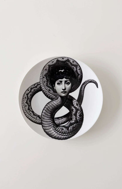 Piero Fornasetti, “Tema e Variazioni” plate no. 220