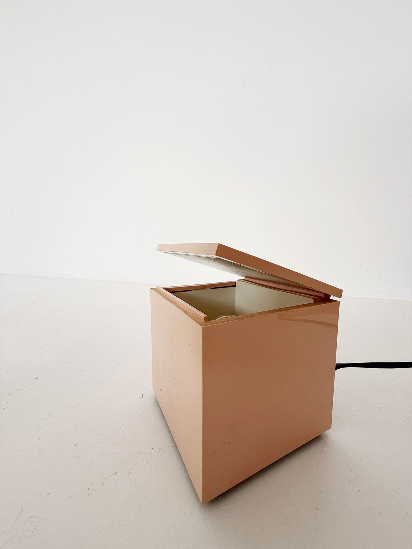 "Cuboluce" Table Lamp – Cini & Nils