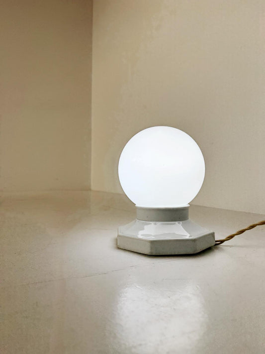 Vintage table lamp with opal glass globe – 1940s/1950s