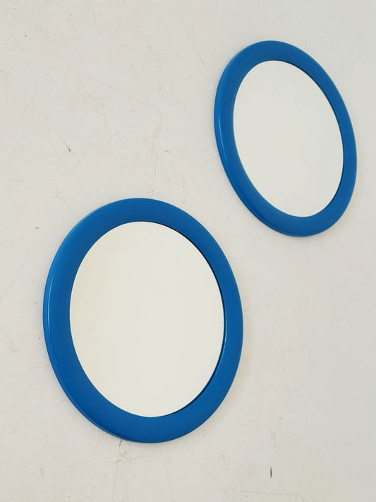 Coppia di Specchi Rotondi con Cornici in Plastica Blu – Anni '70