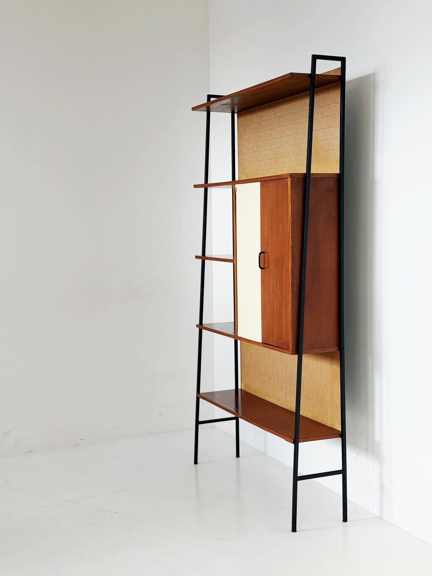 Freestanding bookcase from the 1950s–1960s