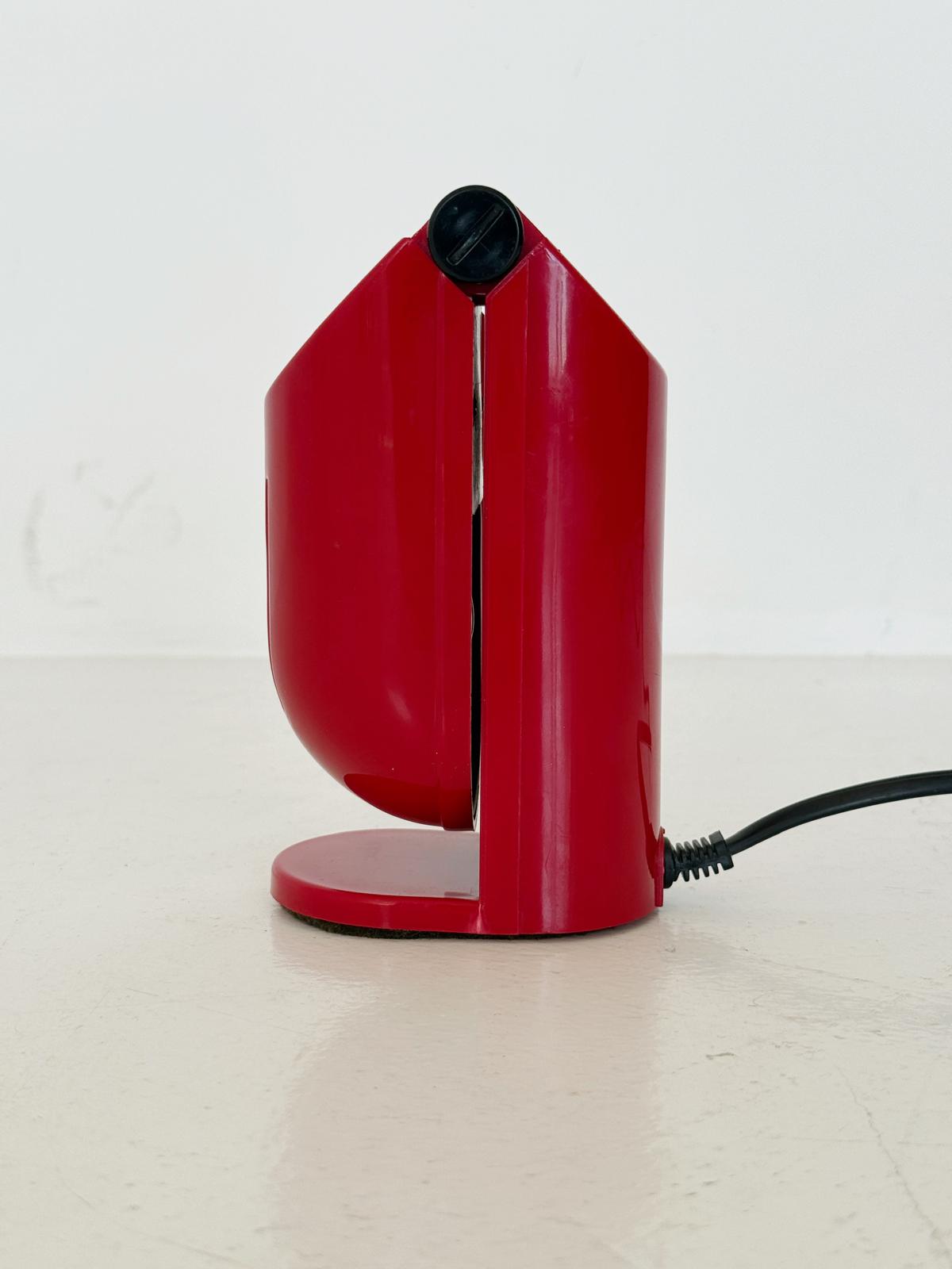 Lampada da tavolo pieghevole rossa in ABS, produzione italiana, anni '80, attribuita a Stilplast