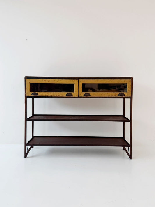 Mobiletto industriale vintage con cassetti in legno e ripiani in metallo – Stile industriale anni '50