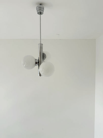 Three lights chandelier