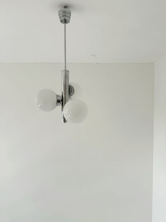 Three lights chandelier