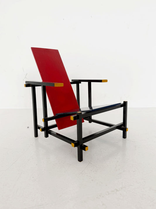 Modellino Red and Blue Chair – Gerrit Thomas Rietveld