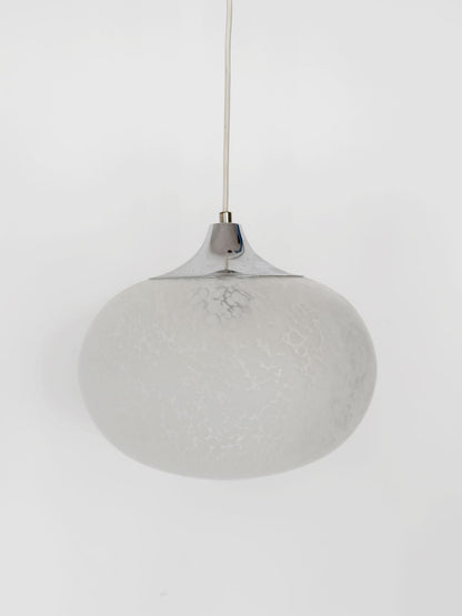 Lampadario vintage in vetro satinato – Anni ’60/’70