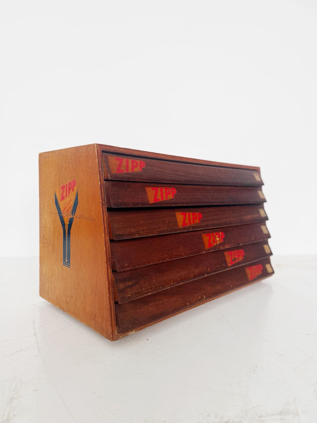 Piccola cassettiera da merceria “ZIPP”, da banco.