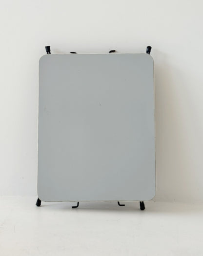 Folding coffee table