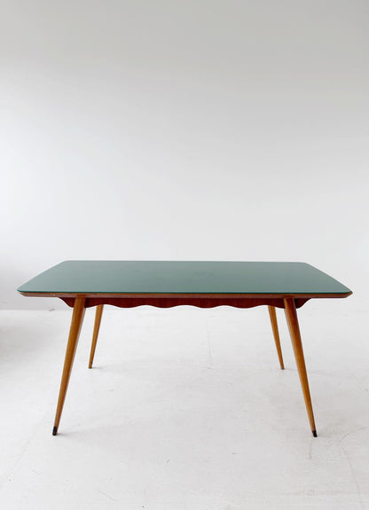 Tavolo con piano verde