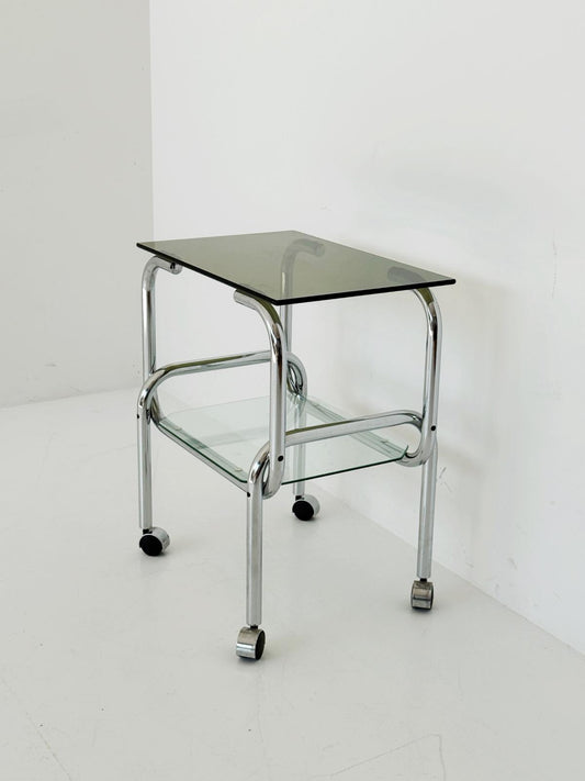 Carrello anni '70 in metallo cromato e vetro