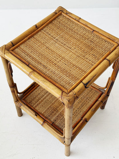 tavolino in bambù e rattan