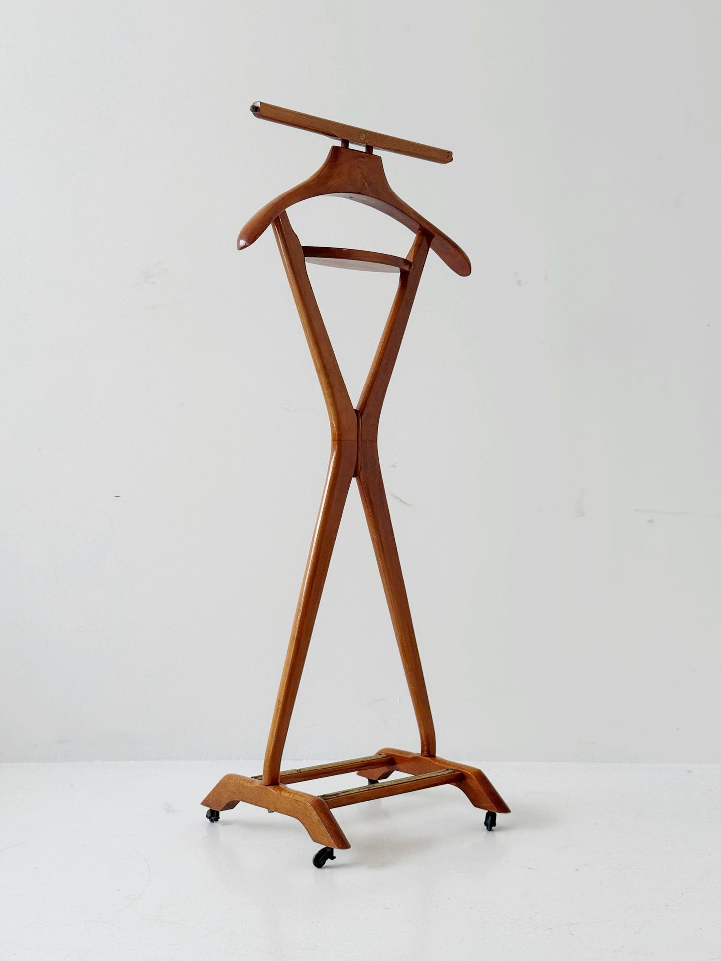 1950s valet stand designed by Ico Parisi for Fratelli Reguitti
