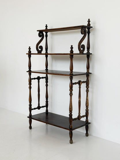 Solid wood English Victorian étagère, late 19th century