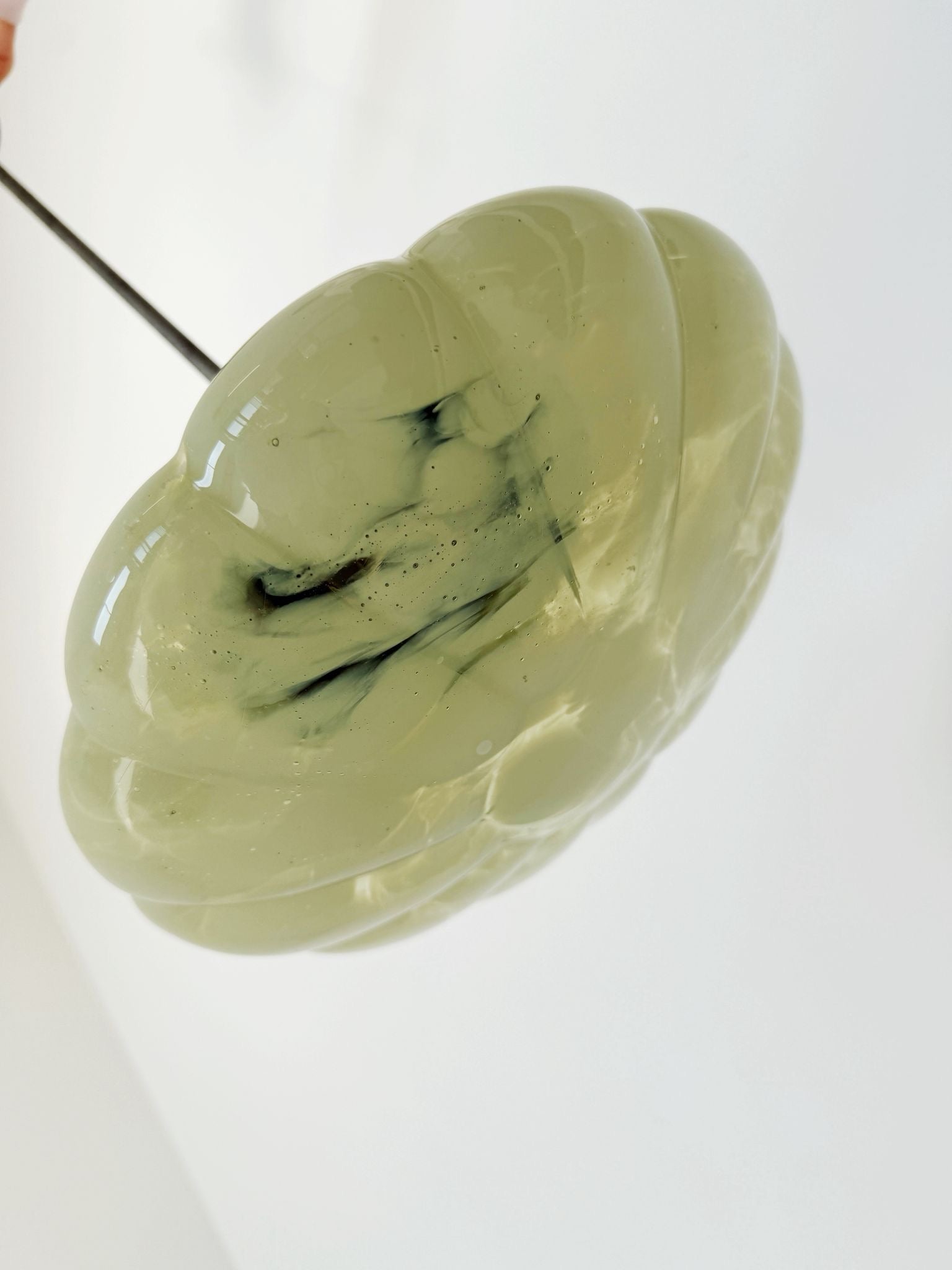 Lampada a sospensione in vetro soffiato verde opalino