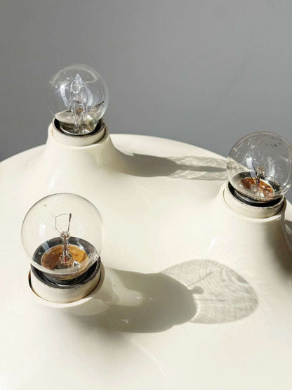 “Triteti” wall lamp – Artemide, designed by Vico Magistretti