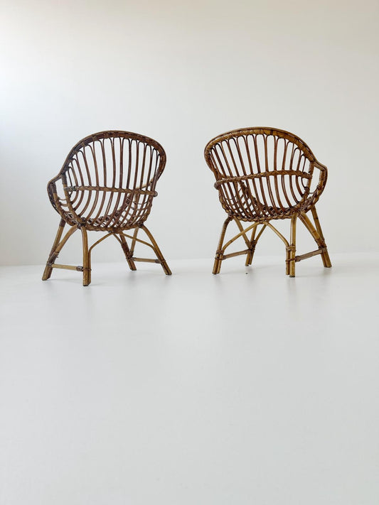 Pair of wicker small armchairs