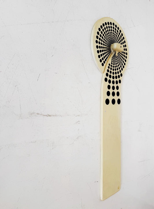 Appendiabiti vintage da parete in plastica stampata – design anni ’70
