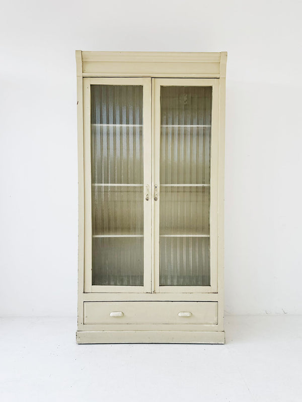 Display cabinet