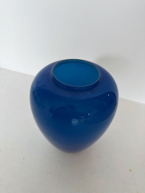 Glass vase