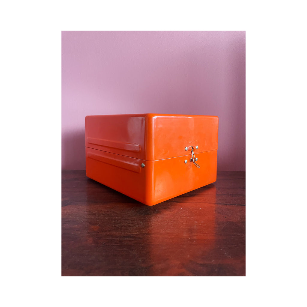Orange box